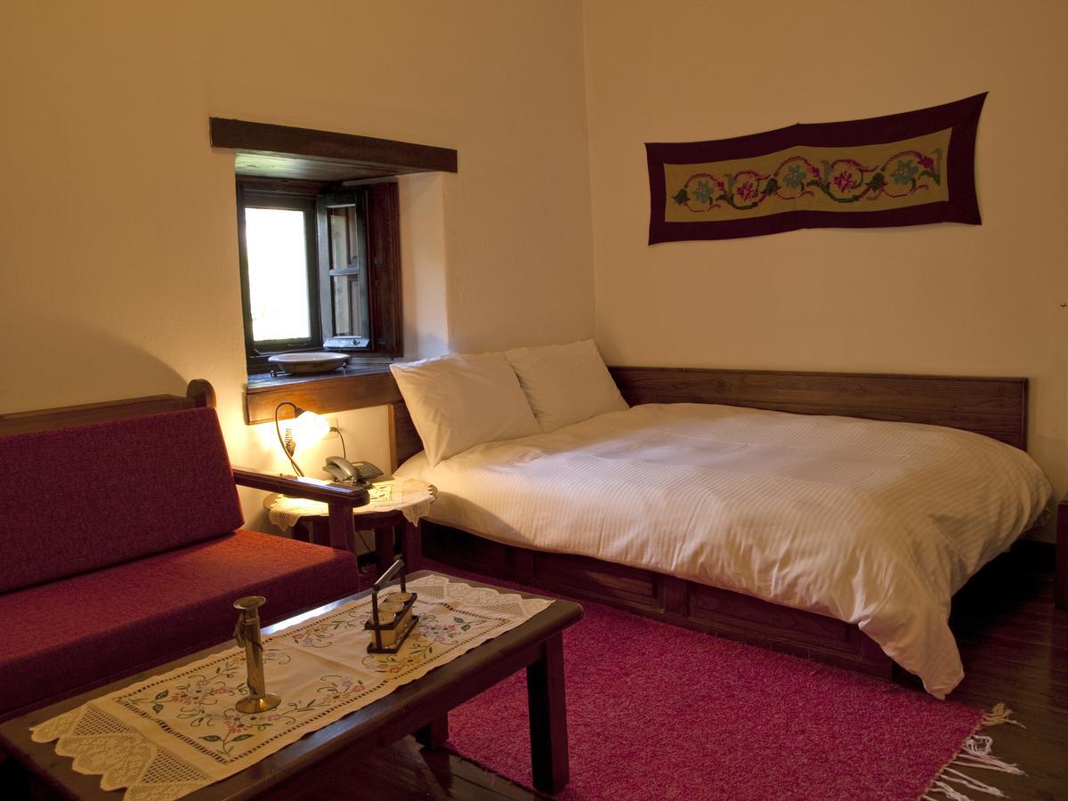 Mansion Karagiannopoulou Otel Vyzítsa Dış mekan fotoğraf